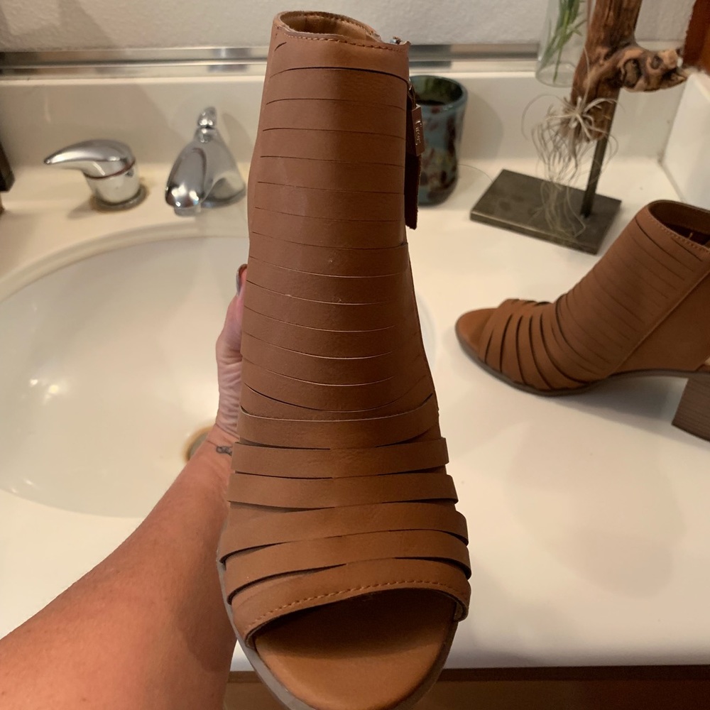 Booties - Picture 3 of 4